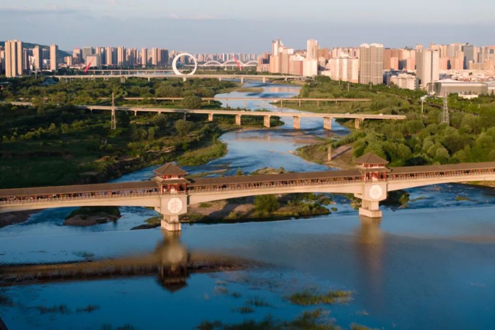 A scenic view of Baoji Qiaozhen Site