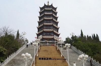 A scenic view of Baoji Taiping Temple Pagoda