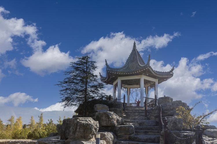 A scenic view of Baoshan Guangzunsi