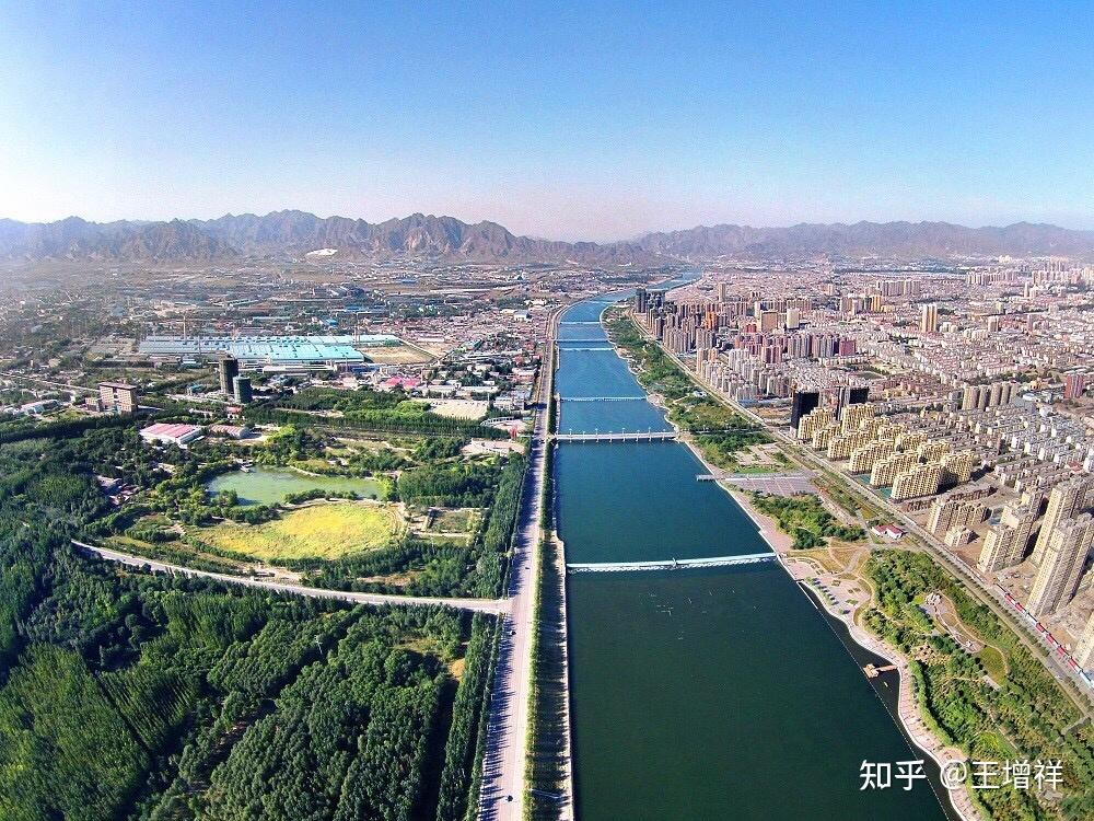 A scenic view of Baotou Aolunsumuchengyizhi