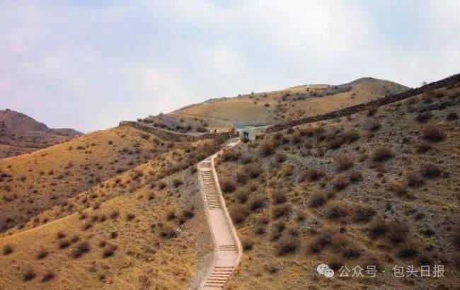 A scenic view of Baotou Guyangqinchangchengyizhi