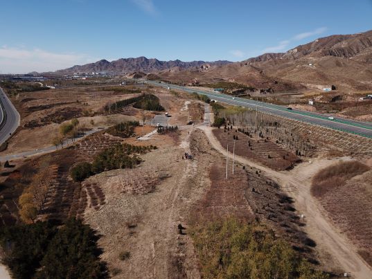 A scenic view of Baotou Machichengzhihezhaowanmuqun