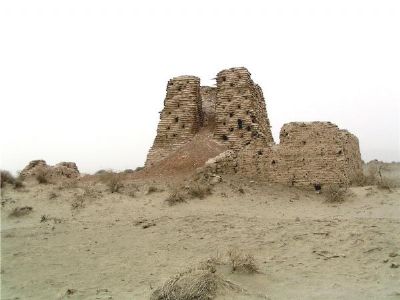 A scenic view of Bayingolin Kongquehe Fengsuiqun