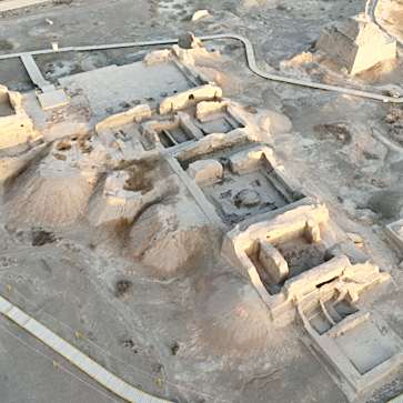 A scenic view of Bayingolin Qigexing Fosi Yizhi