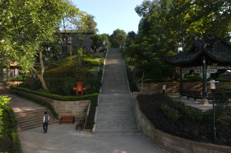 A scenic view of Bazhong Hongsifangmianjun Zongzhihuibu Jiuzhi