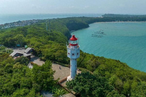 A scenic view of Beihai Huiaiqiao