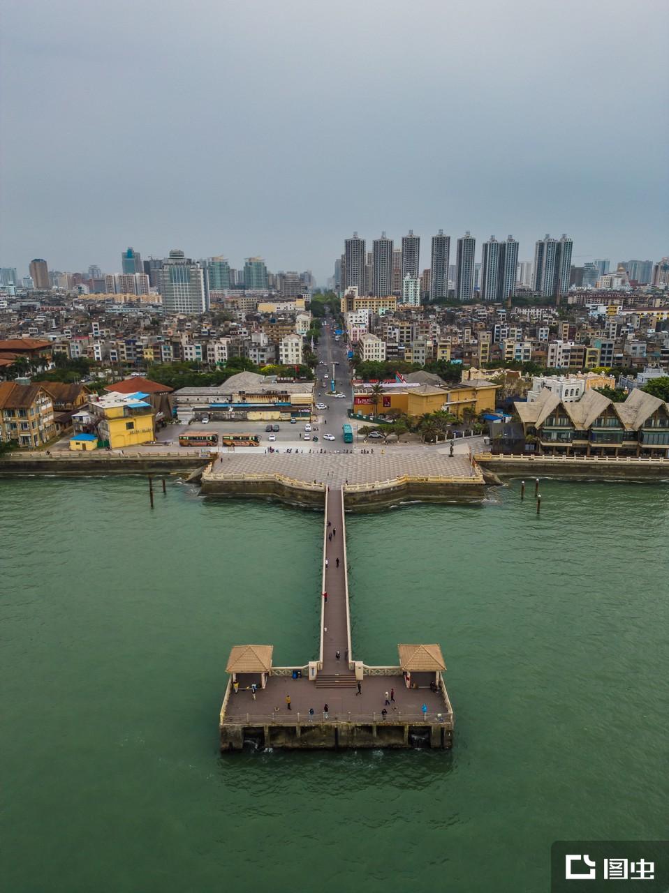 A scenic view of Beihai Huiaiqiao