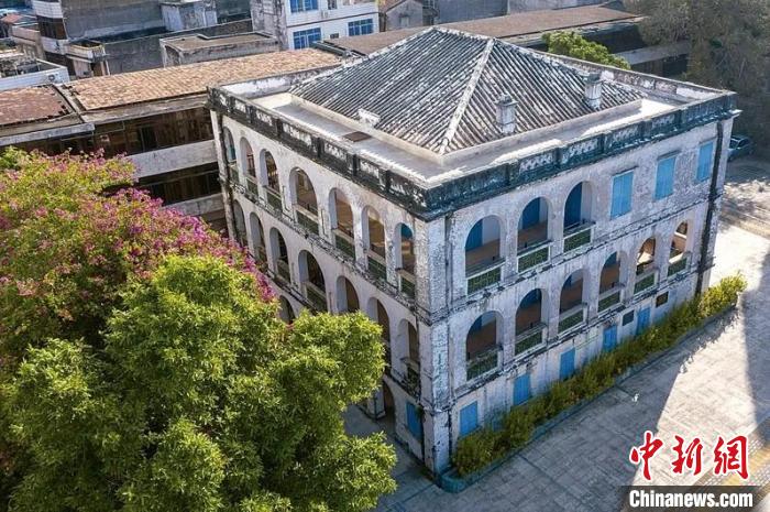 A scenic view of Beihai Jindai Jianzhu