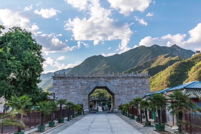 A scenic view of Beijing Changping Juyongguan Yuntai