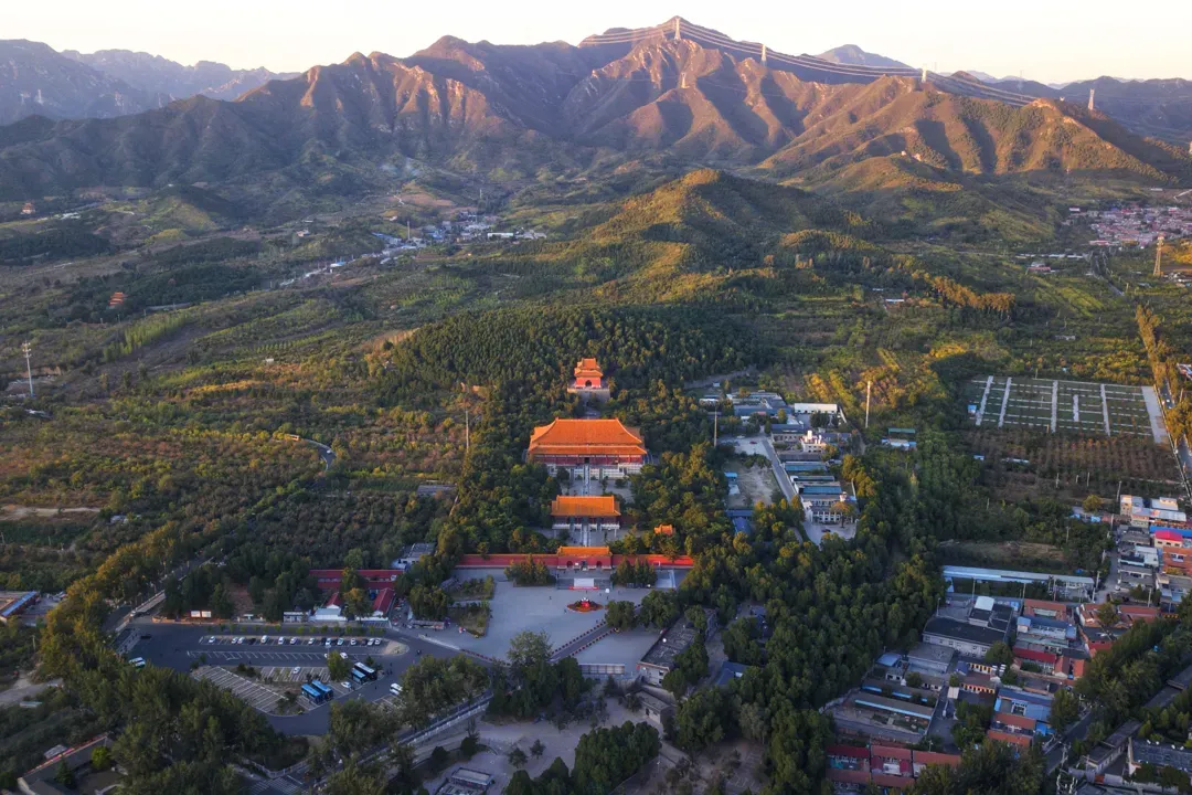 A scenic view of Beijing Changping Shisanling