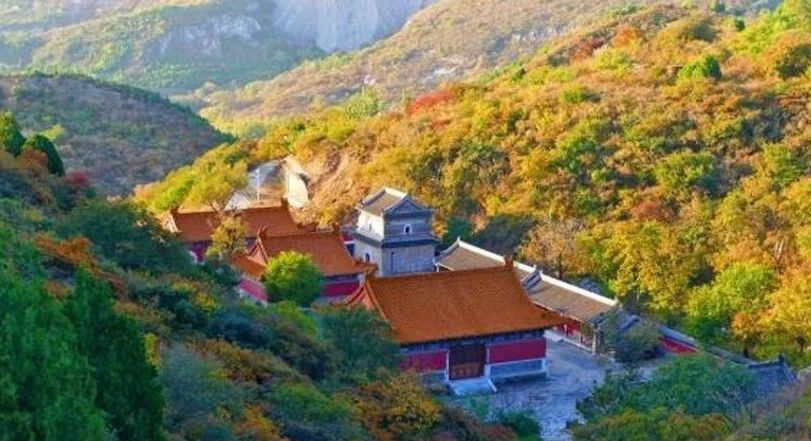 A scenic view of Beijing Fangshan Jinling