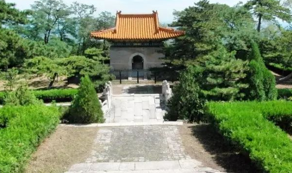 A scenic view of Beijing Haidian Chunqinwang Mu