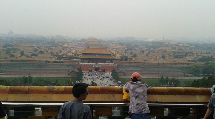 A scenic view of Beijing Haidian Jingmingyuan