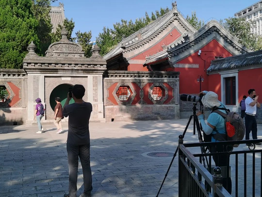 A scenic view of Beijing Haidian Wanshousi