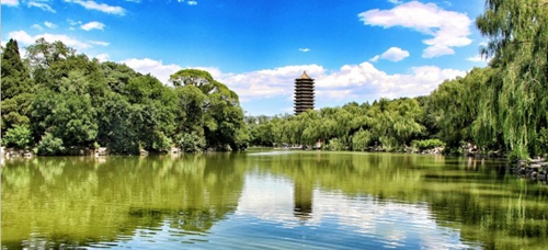 A scenic view of Beijing Haidian Weiminghu Yanyuan Jianzhu