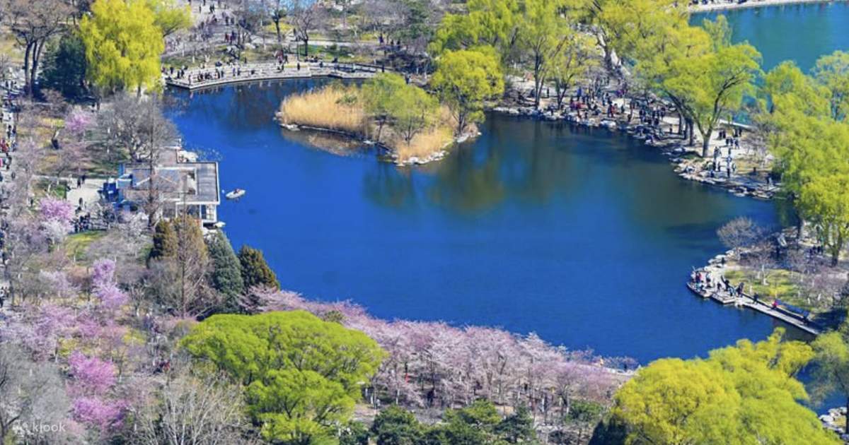 A scenic view of Beijing Haidian Yiheyuan