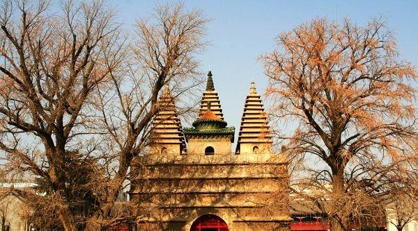A scenic view of Beijing Haidian Zhenjuesi Jingangbaozuo