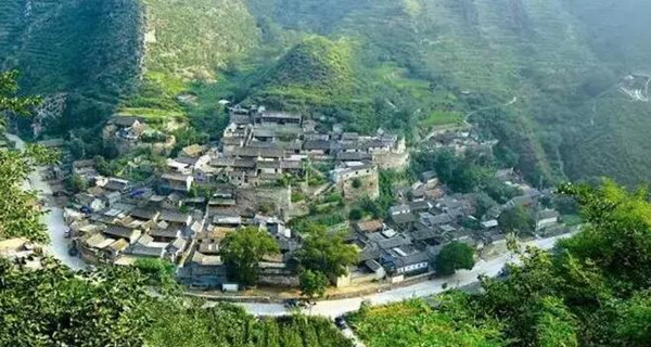 A scenic view of Beijing Mentougou Cuandixia Cun Gujianzhuqun
