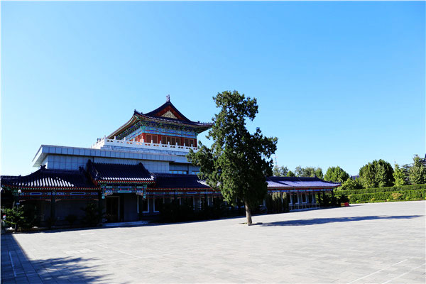 A scenic view of Beijing Shijingshan Babaoshan Geming Gongmu