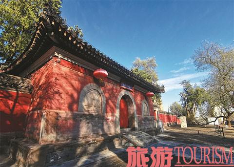 A scenic view of Beijing Shijingshan Chengensi