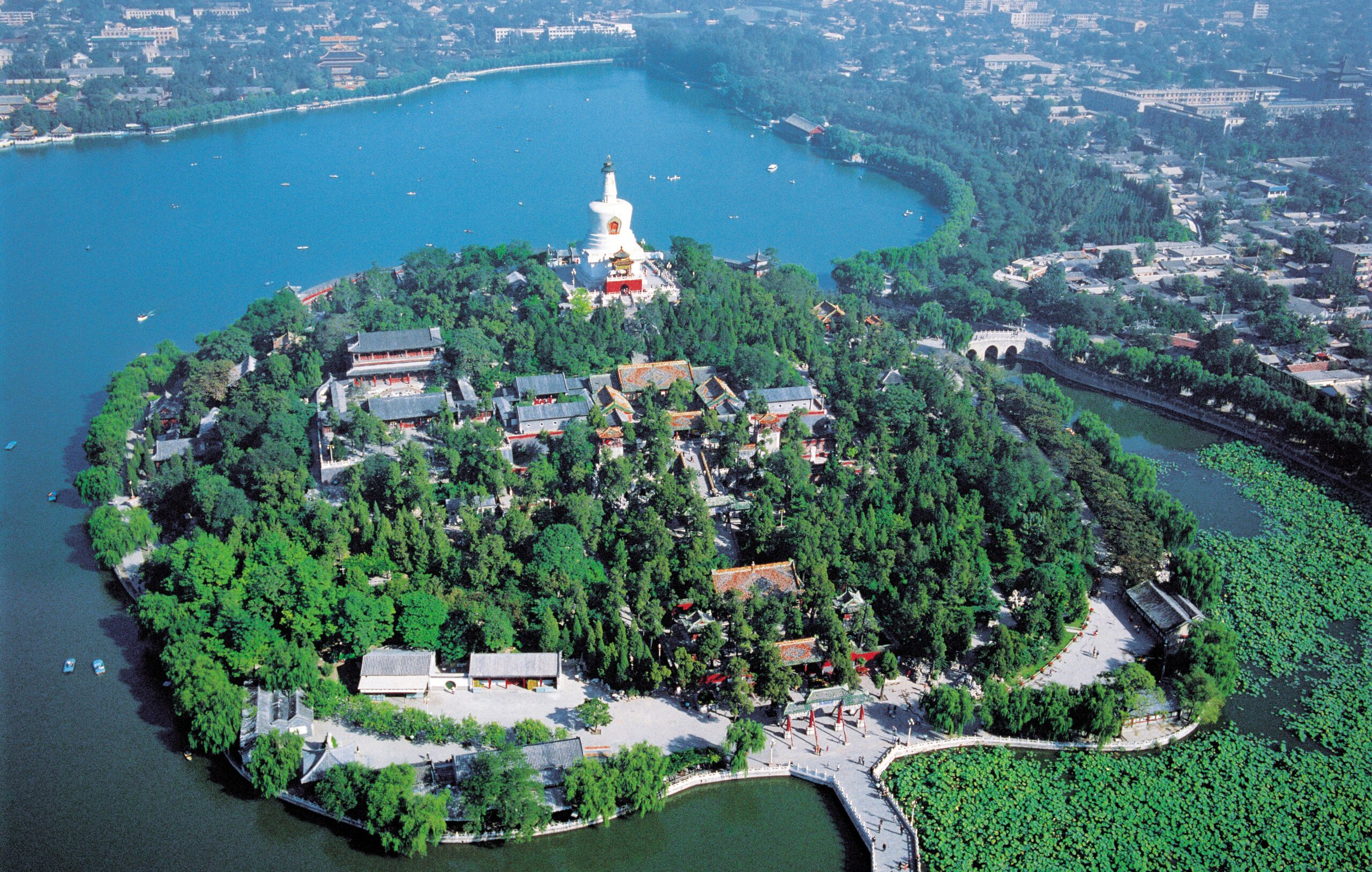 A scenic view of Beijing Xicheng Beihai Ji Tuancheng