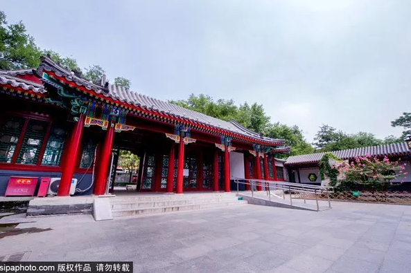 A scenic view of Beijing Xicheng Changchunsi