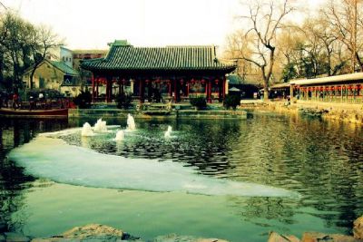 A scenic view of Beijing Xicheng Gongwangfu Ji Huayuan