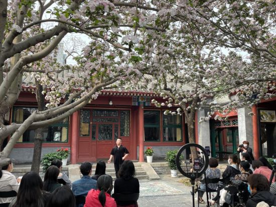 A scenic view of Beijing Xicheng Meilanfang Jiuju