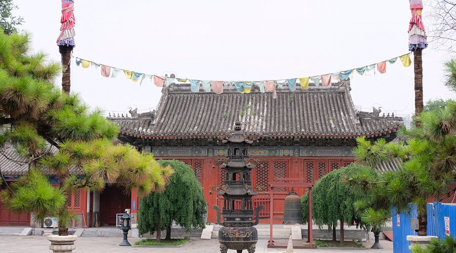 A scenic view of Beijing Xicheng Miaoyingsi Baita
