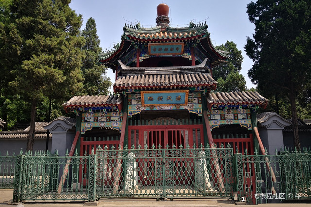 A scenic view of Beijing Xicheng Niujie Libaisi