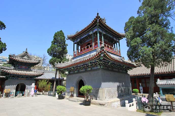 A scenic view of Beijing Xicheng Niujie Libaisi
