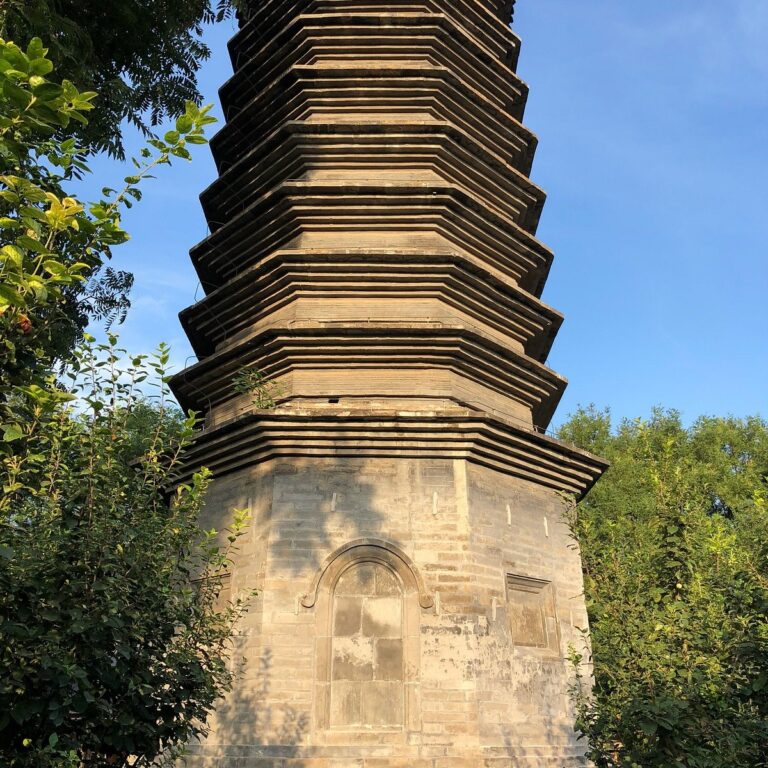 A Food Lover’s Journey at Wansong Laorenti: Culinary Highlights in Xicheng, Beijing