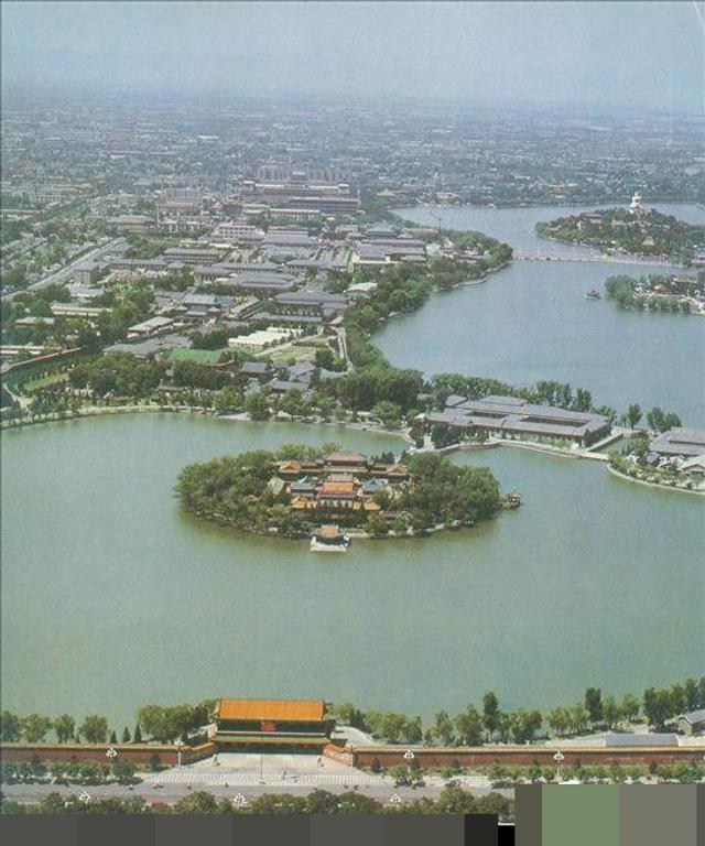 A scenic view of Beijing Xicheng Zhongnanhai
