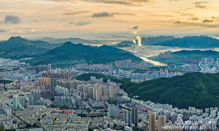 A scenic view of Benxi Benxihu Gongye Yichanqun