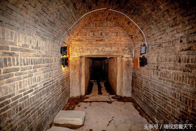 A scenic view of Bozhou Caoshi Jiazu Muqun