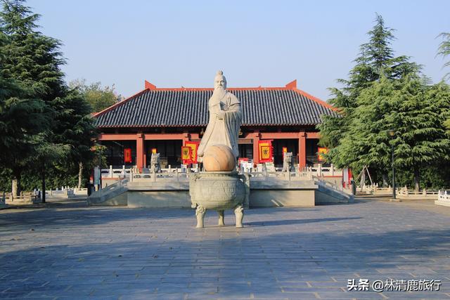 A scenic view of Bozhou Caoshi Jiazu Muqun