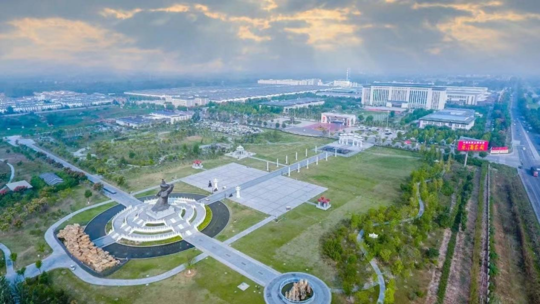 A scenic view of Bozhou Gujinggong Jiu Niangzao Yizhi