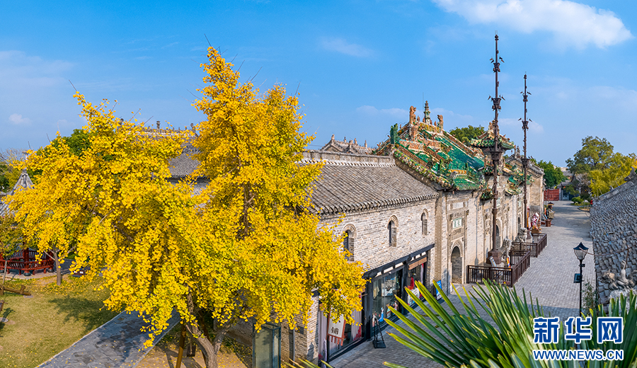 A scenic view of Bozhou Huaxilou