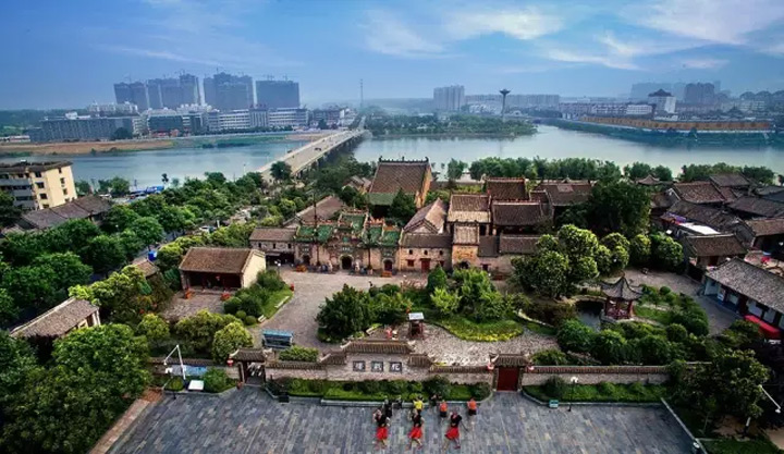 A scenic view of Bozhou Xuegeta