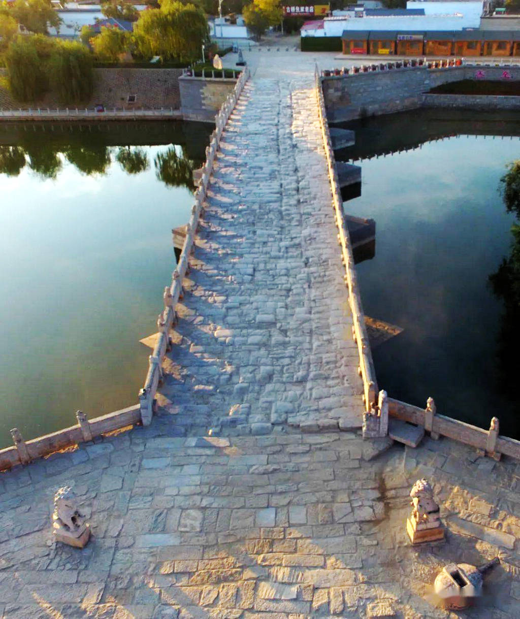 A scenic view of Cangzhou Dan Bridge