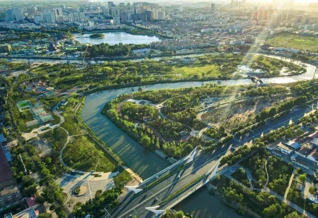 A scenic view of Cangzhou Grand Canal