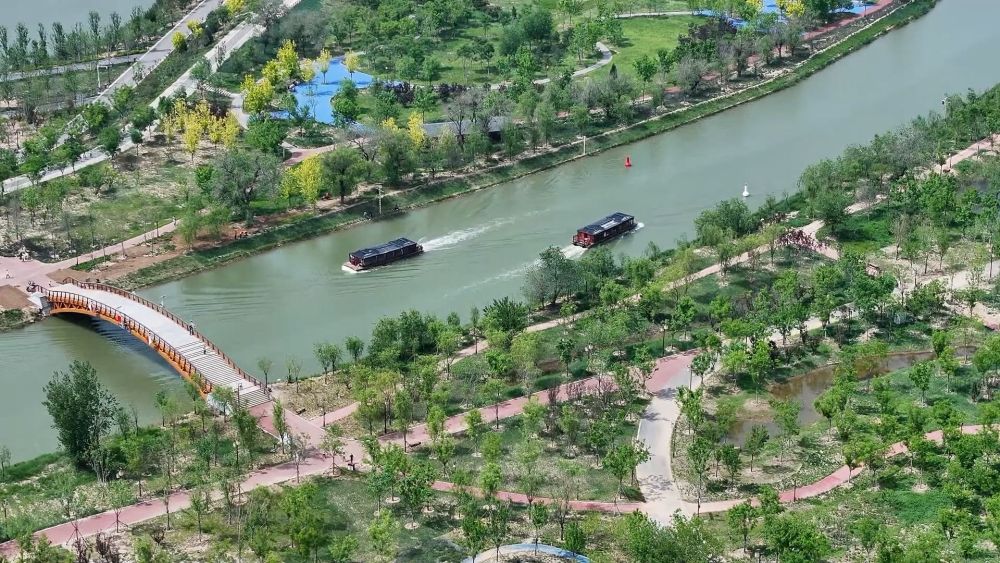 A scenic view of Cangzhou Grand Canal