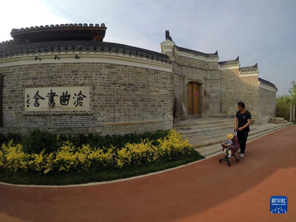 A scenic view of Cangzhou Guangming Theater