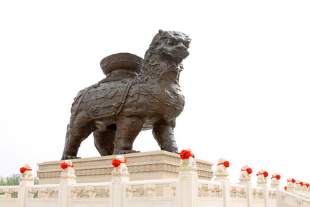 A scenic view of Cangzhou Iron Lion