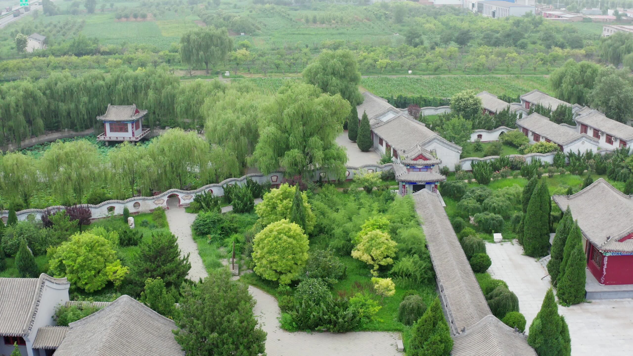 A scenic view of Cangzhou Ji Xiaolan Tomb