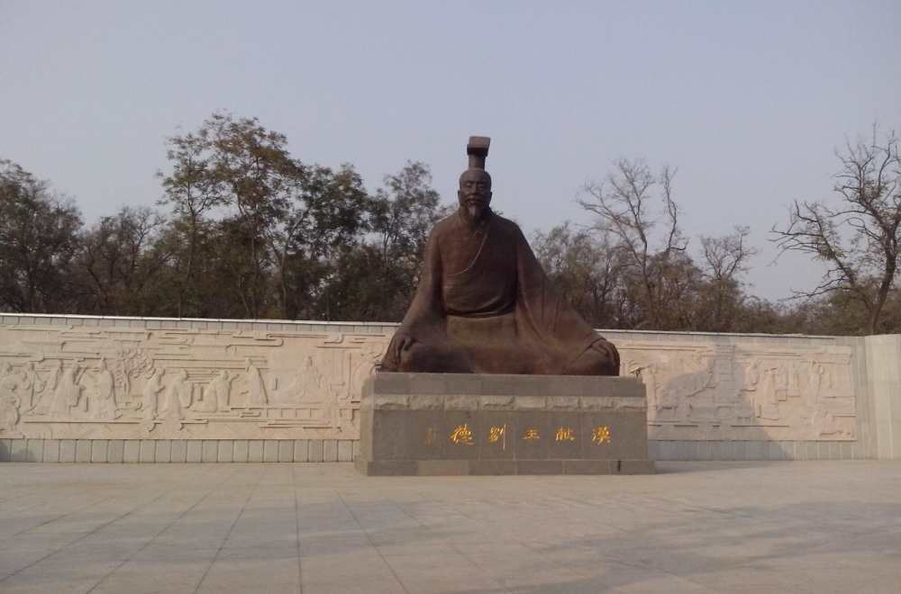 A scenic view of Cangzhou Xianxian Han Tombs