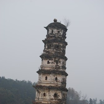 A scenic view of Changde Huawasi Ta