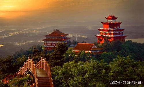 A scenic view of Changde Huawasi Ta