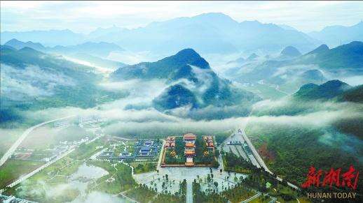 A scenic view of Changde Huzhuashan Yizhi