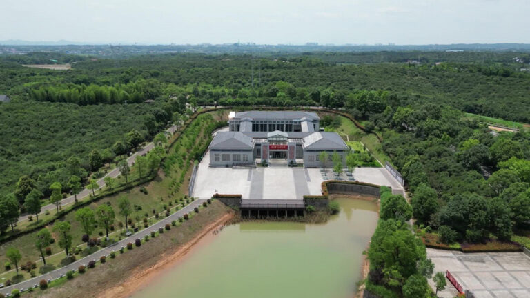 Experience the Tranquility of Changde Linboqu Guju: Nature and History Combined